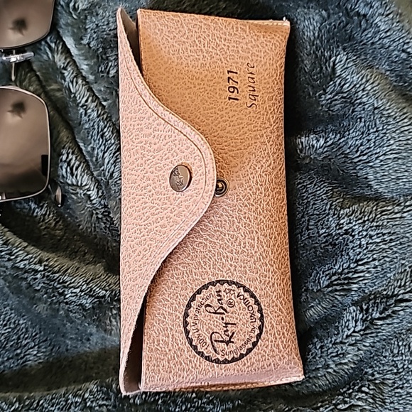 Ray-Ban sunglasses - Picture 2 of 9